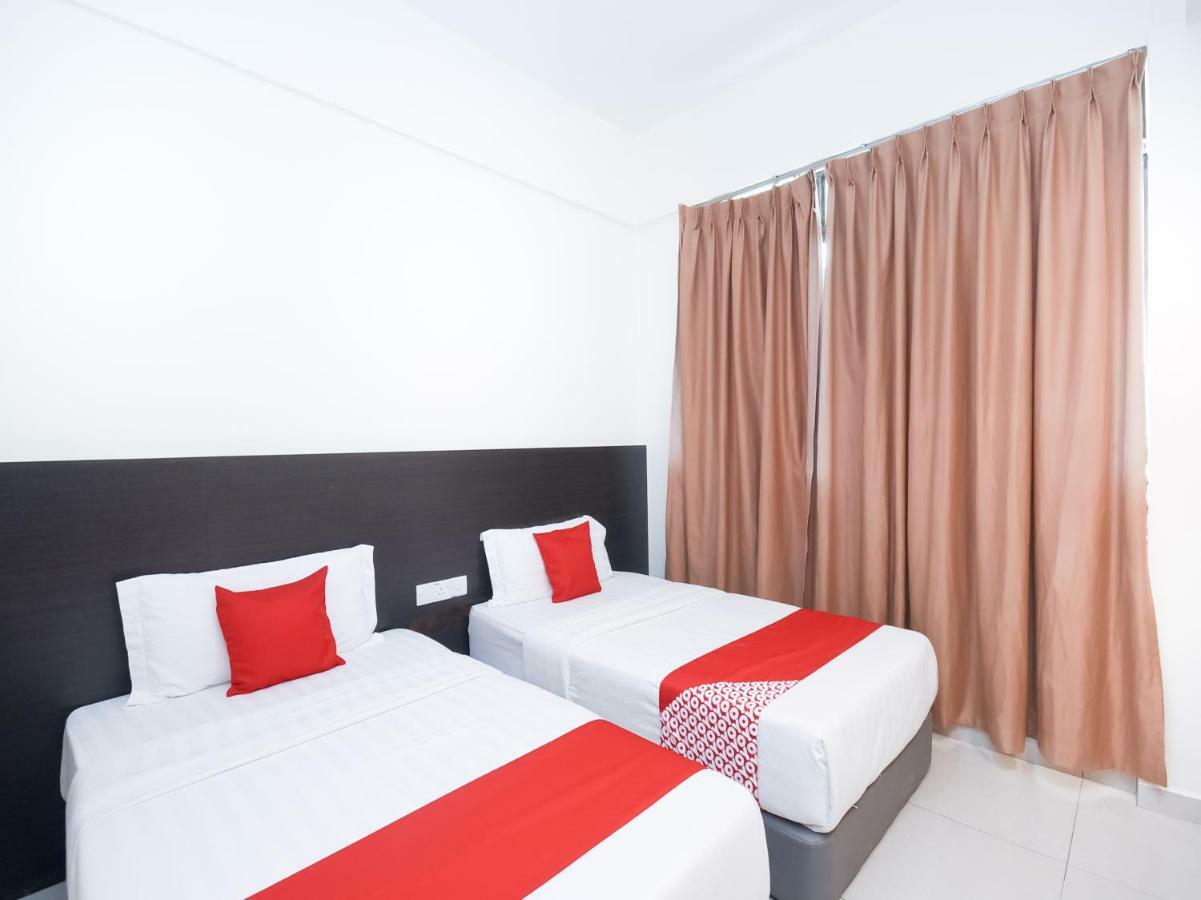 Kenyalang Suite Miri Exterior photo