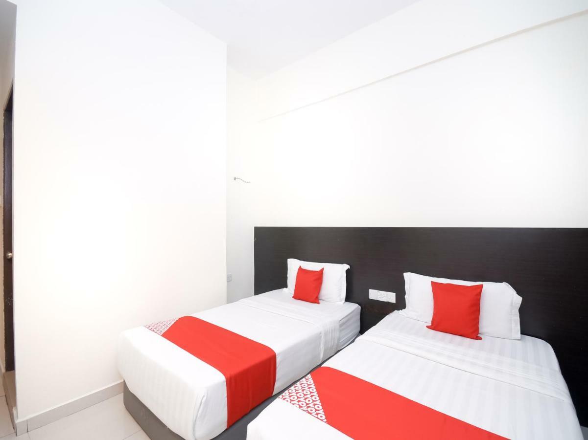 Kenyalang Suite Miri Exterior photo