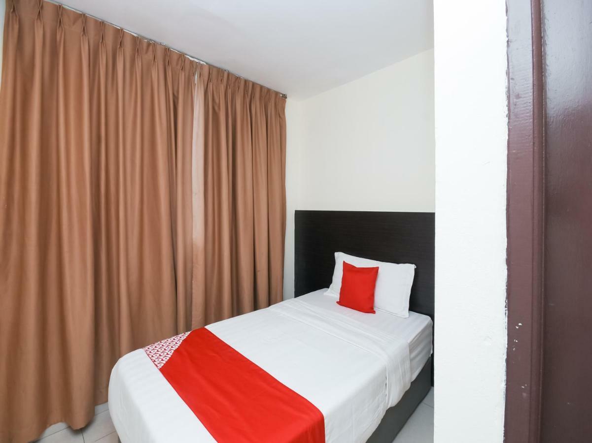 Kenyalang Suite Miri Exterior photo